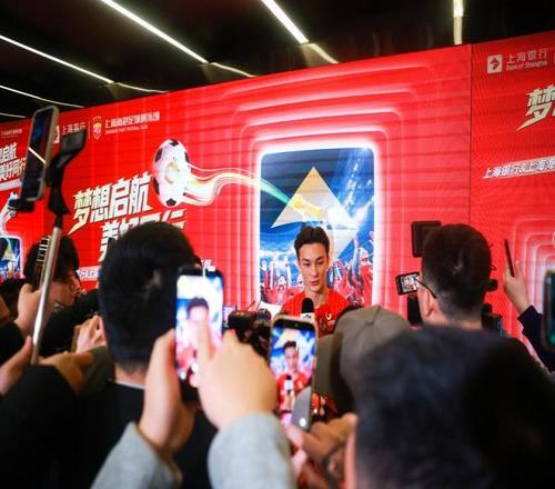 球队士气高,逆境中仍怀,揣夺冠信念,中国明发彩票网,足彩竞猜,明发彩票网,体彩竞猜